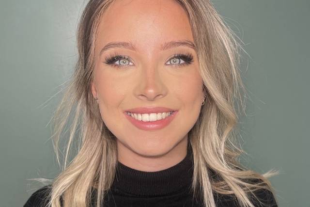 Sarah Makeup Artist
