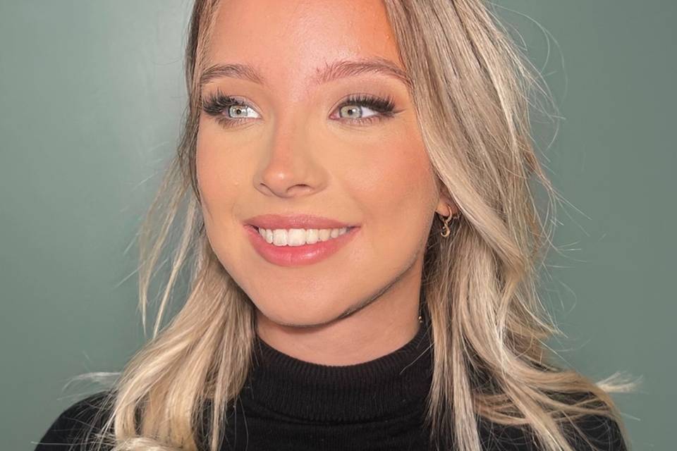 Sarah Makeup Artist