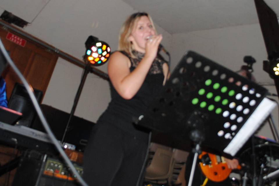 Chanteuse Amandine