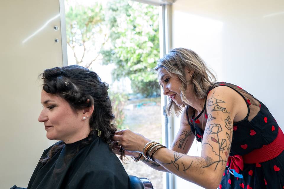 Création chignon coiffeuse