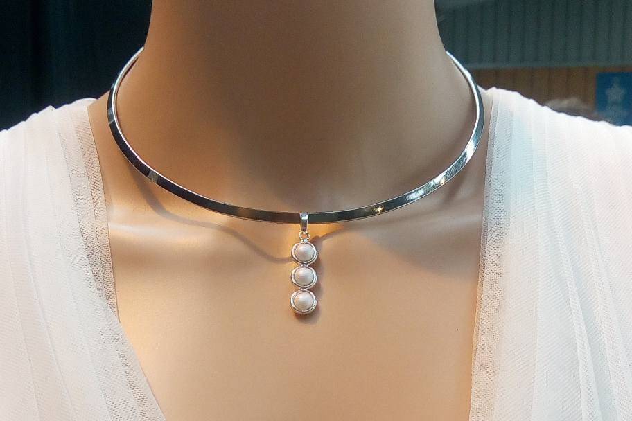 Collier perles de culture. Swarovski