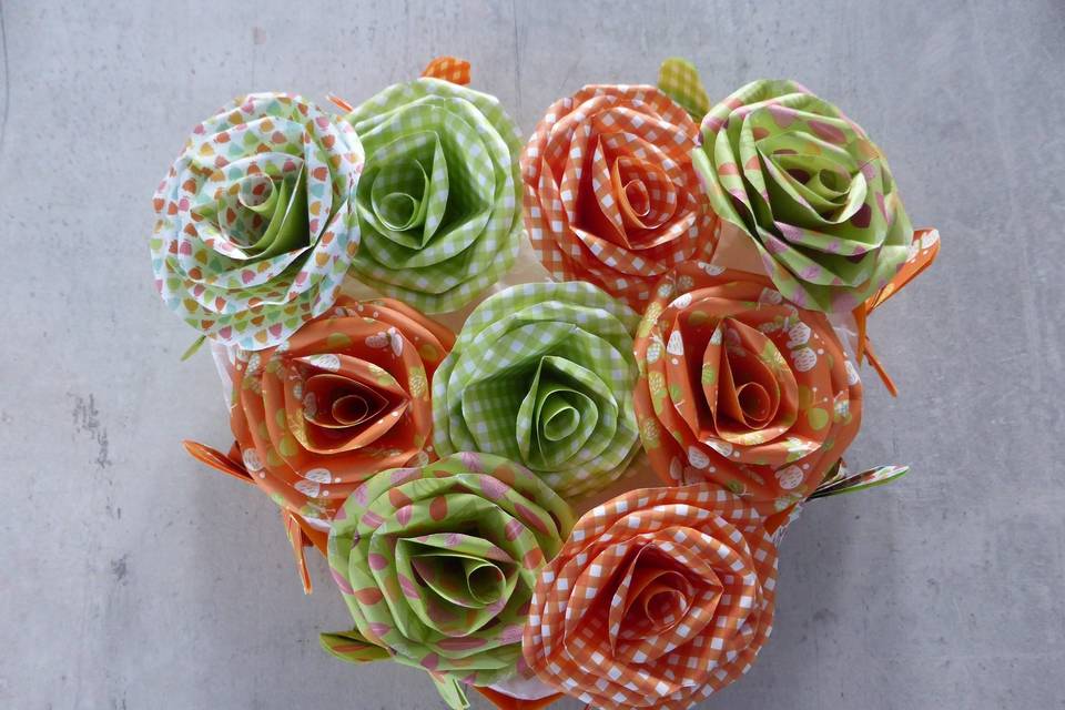 Cœur de roses orange et vert