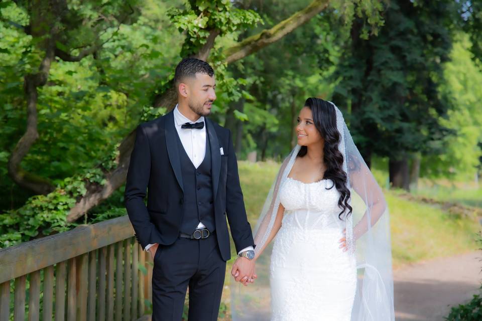 Shooting couple