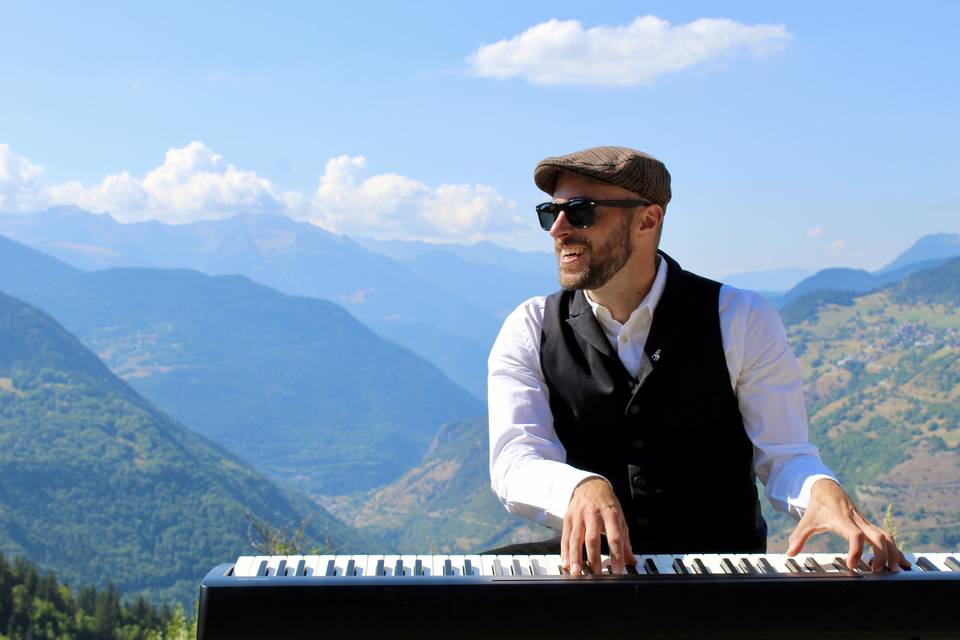 Pianiste disponible