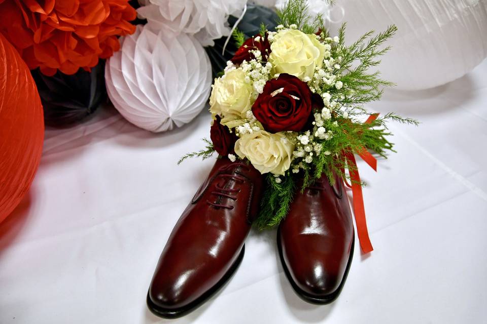 Chaussures et bouquet