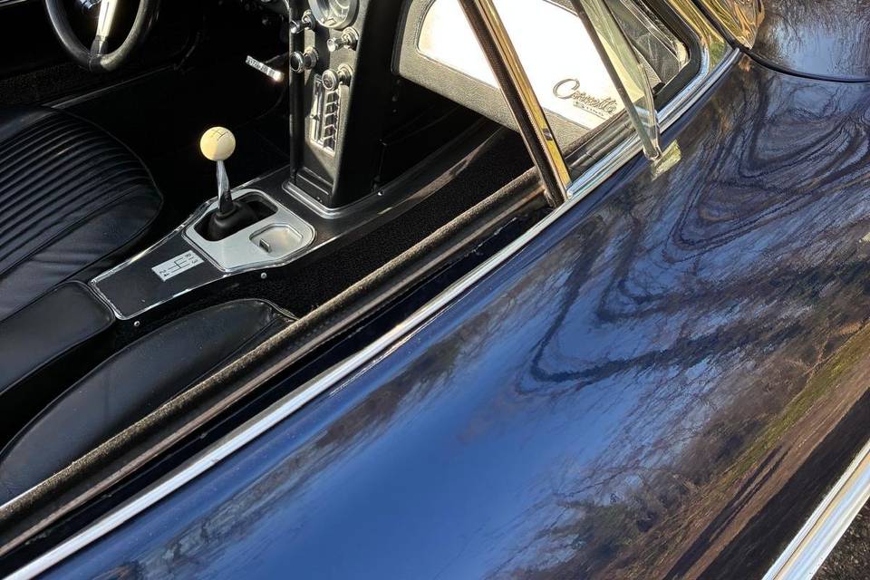 CORVETTE C2 STING RAY