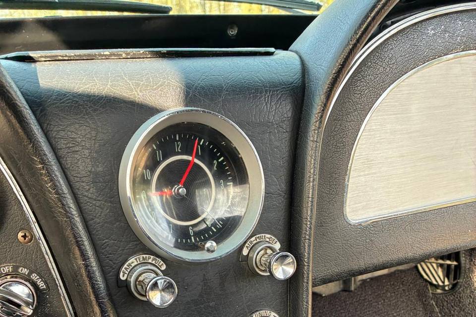 CORVETTE C2 STING RAY