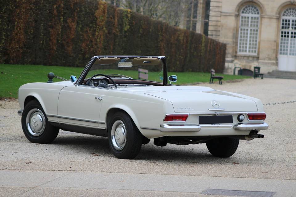 MERCEDES PAGODE 230SL