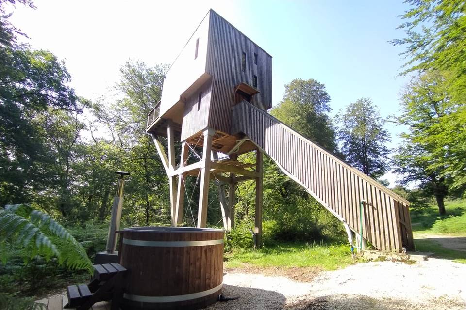 Cabane dans les arbres SPA