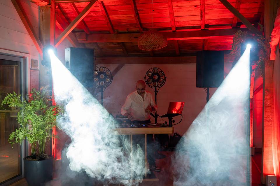 SHOW