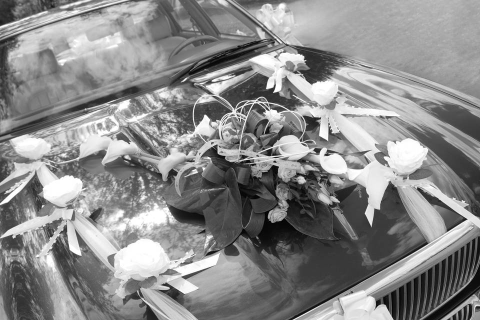 Voiture fleurs