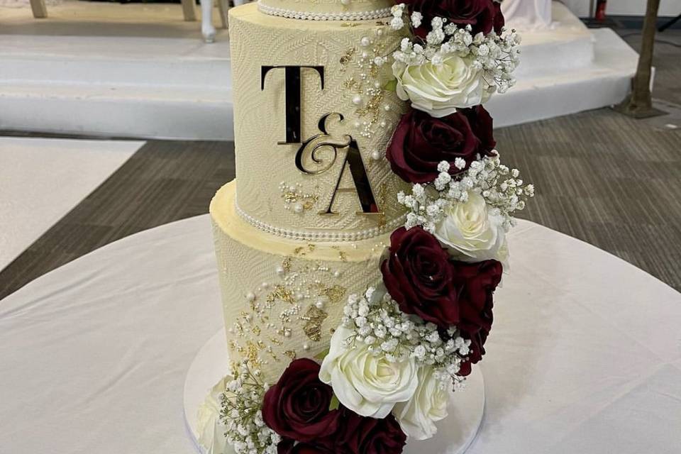 Wedding cake fleuri