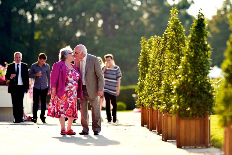 Photo de couple dans les vignes