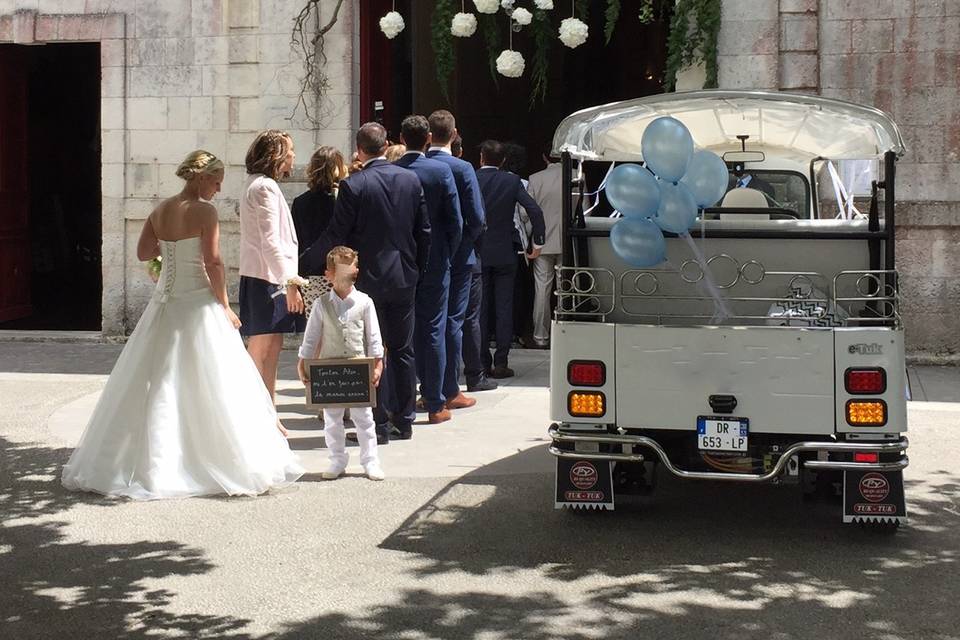 Tuktuk blanc mariage