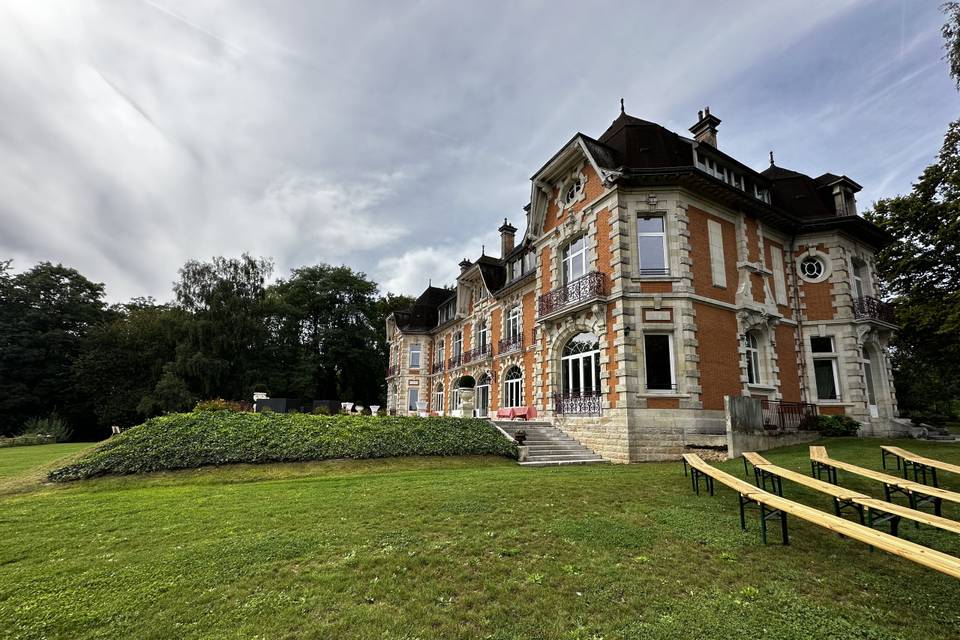 Château de ville le Marclet