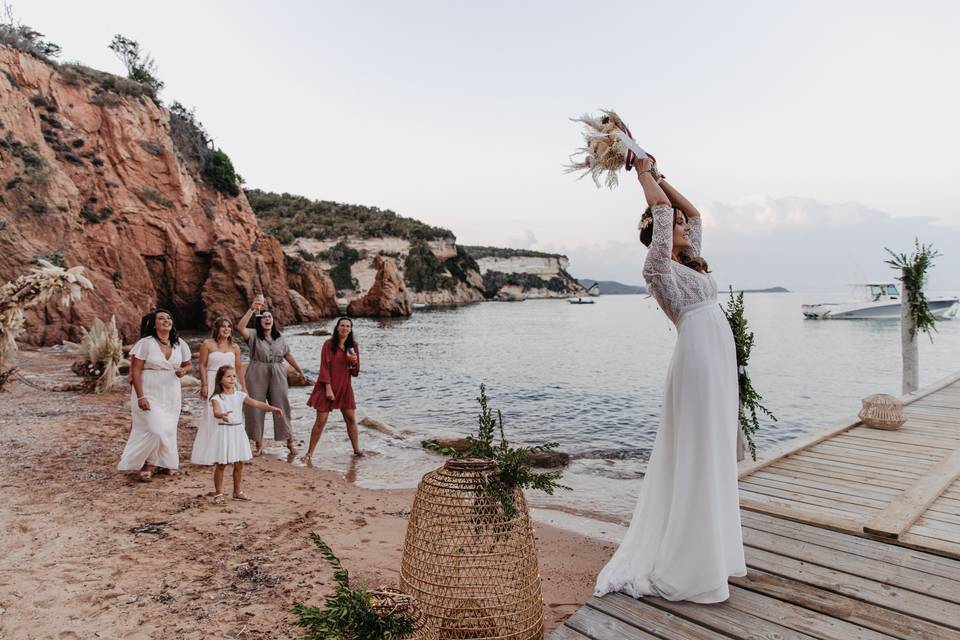 Mariage pieds dans l'eau