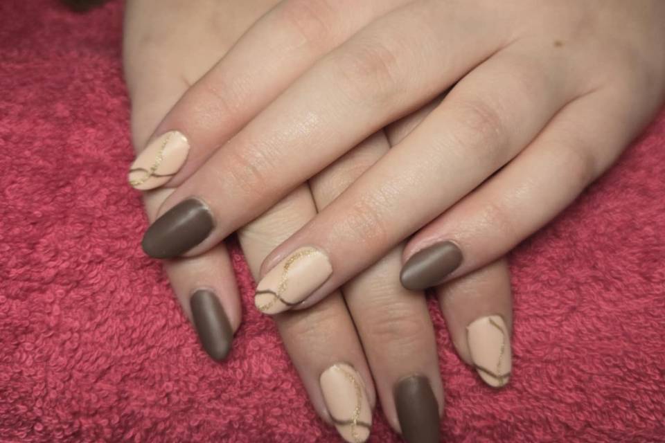 Pose de vernis semi permanent