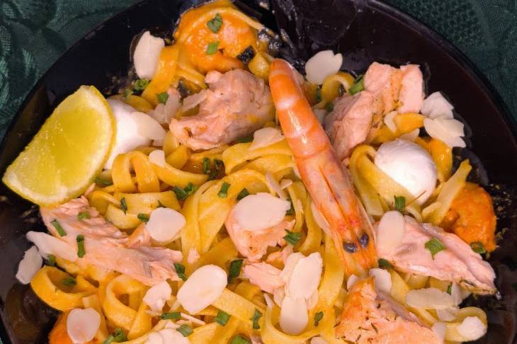 Pâtes fraîches, saumon ...
