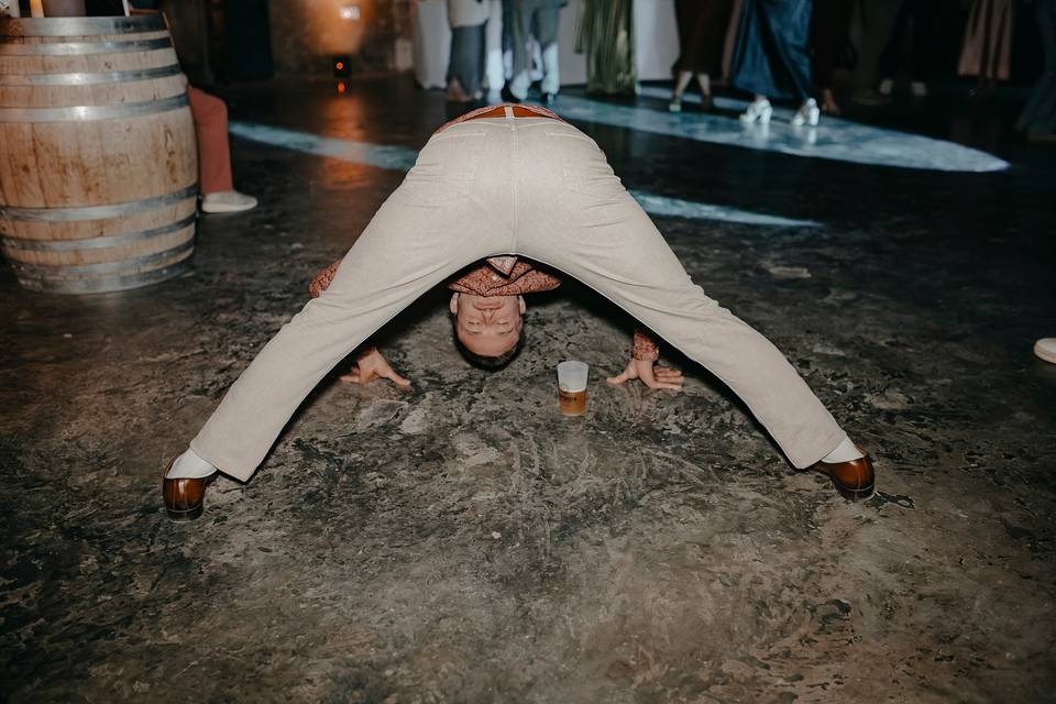 .......