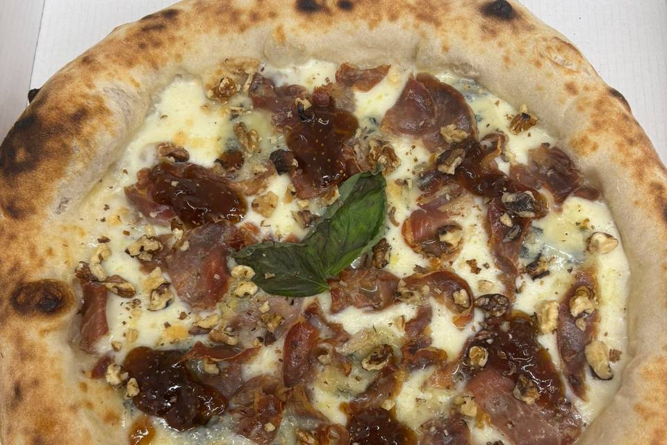 Pizza noci