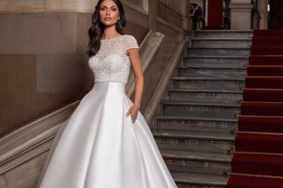 Pronovias Close 25