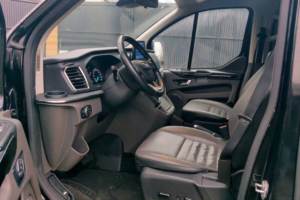 Ford Tourneo Custom noir
