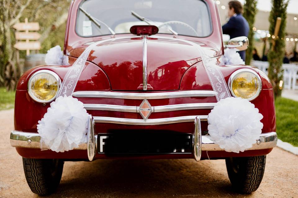 4CV avec décoration