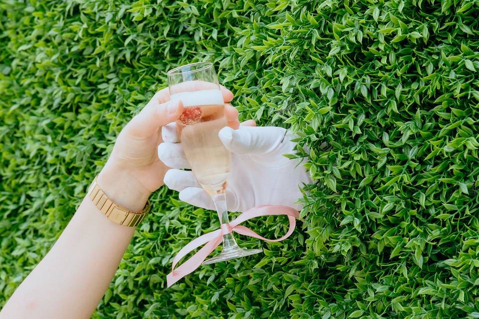 Ring for champagne 1