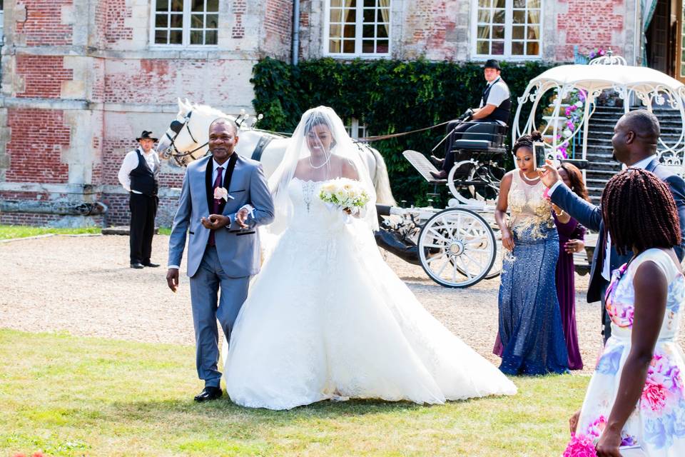 La mariée avec son père