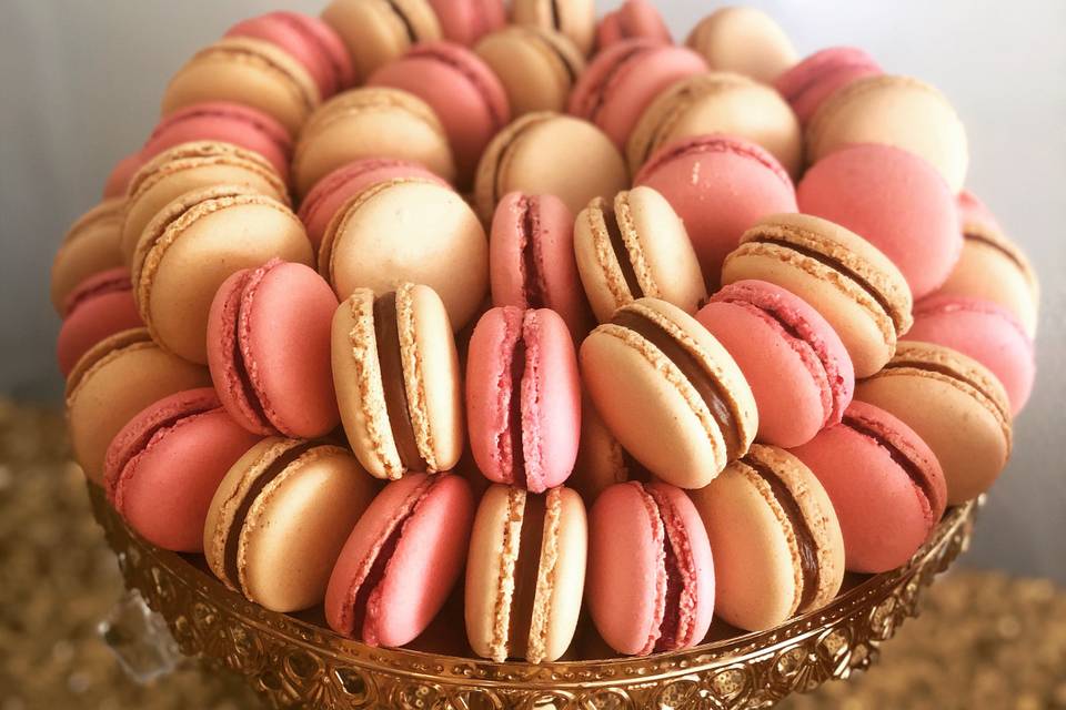 Macarons fruits rouges caramel