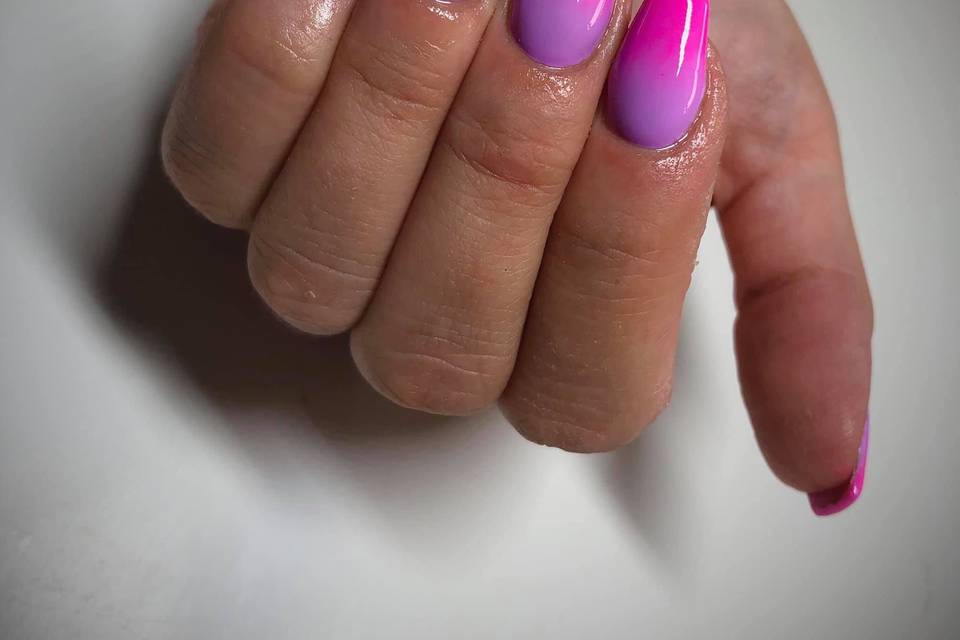 ombrée nails art