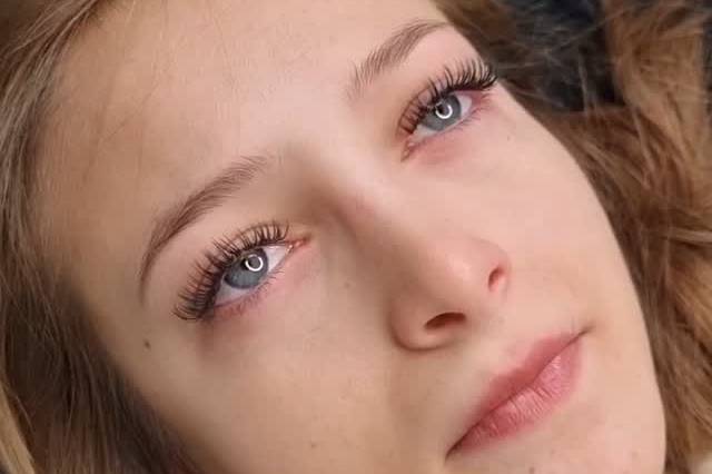 Oa_lashesnails