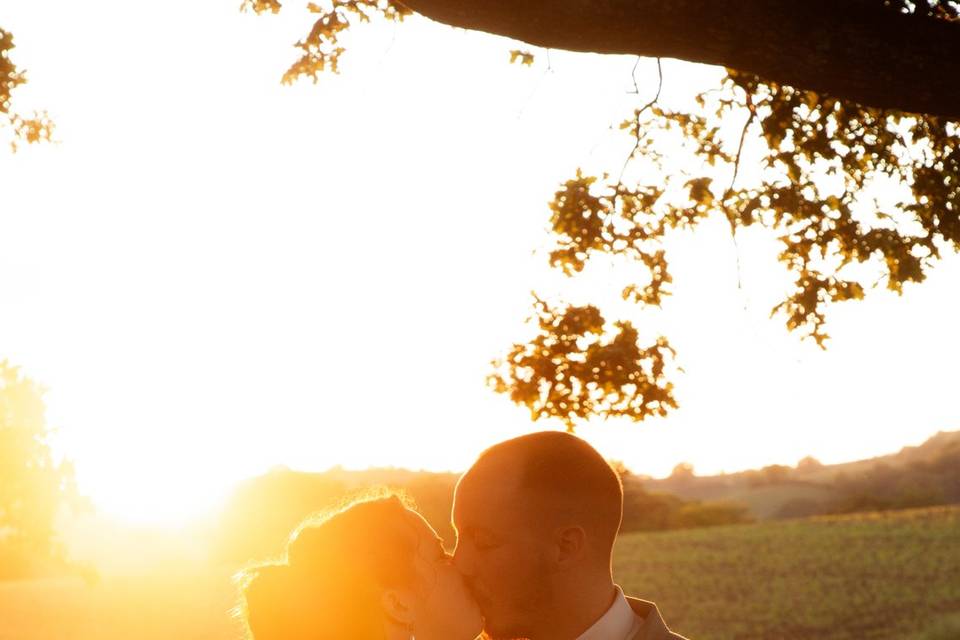 Les mariés au soleil couchant