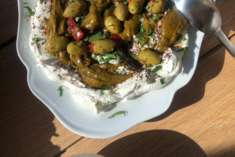 Labneh olive-pistache