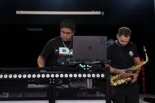 Dj Mélo & Saxo