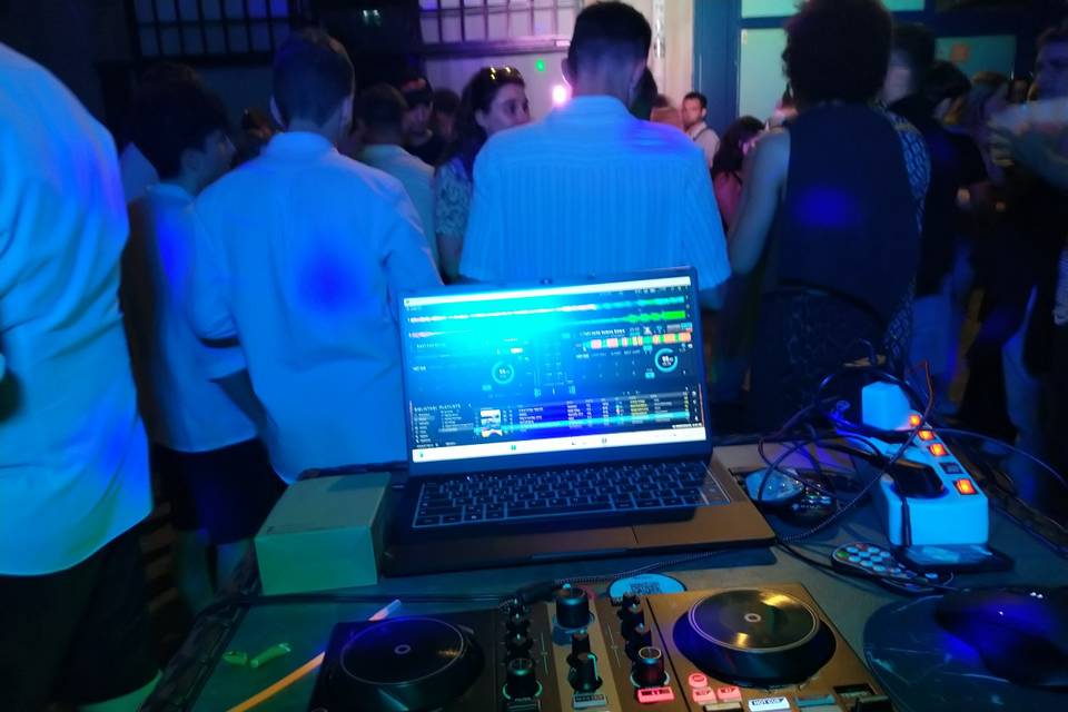 Soirée DJ en terrasse