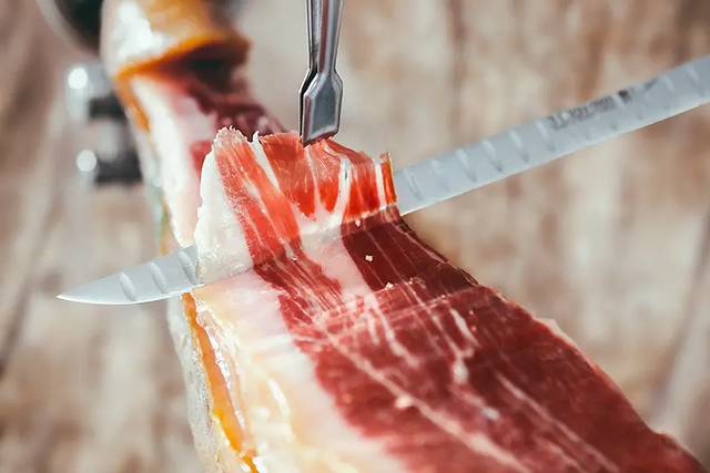 Découpe jambon espagnol