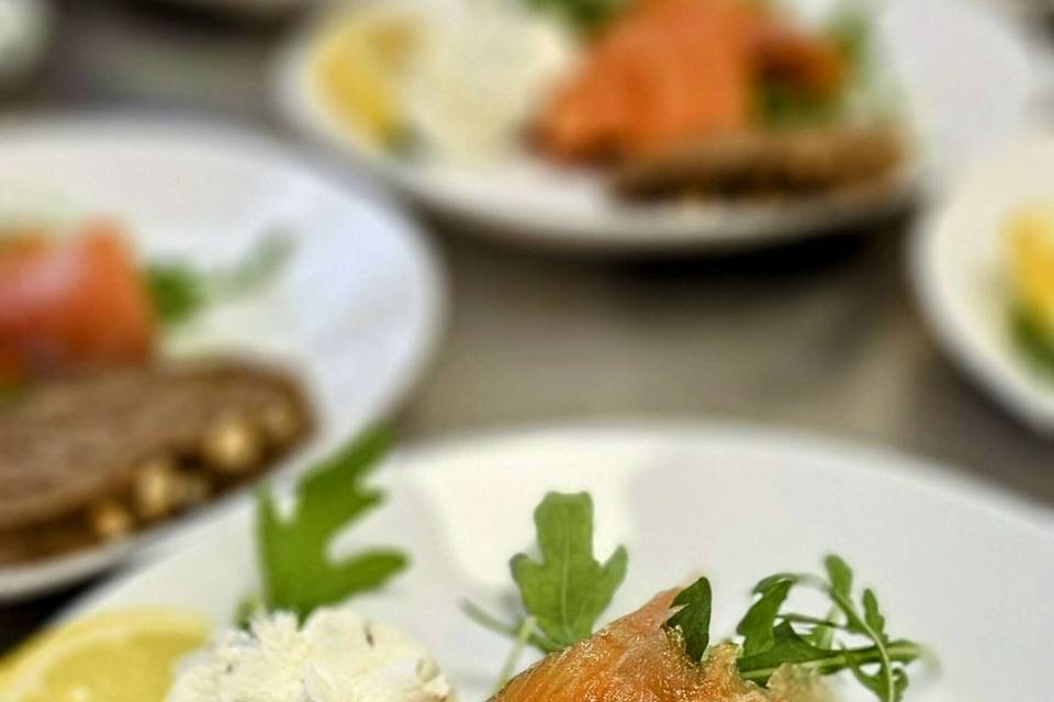 Entrée toats saumon crème