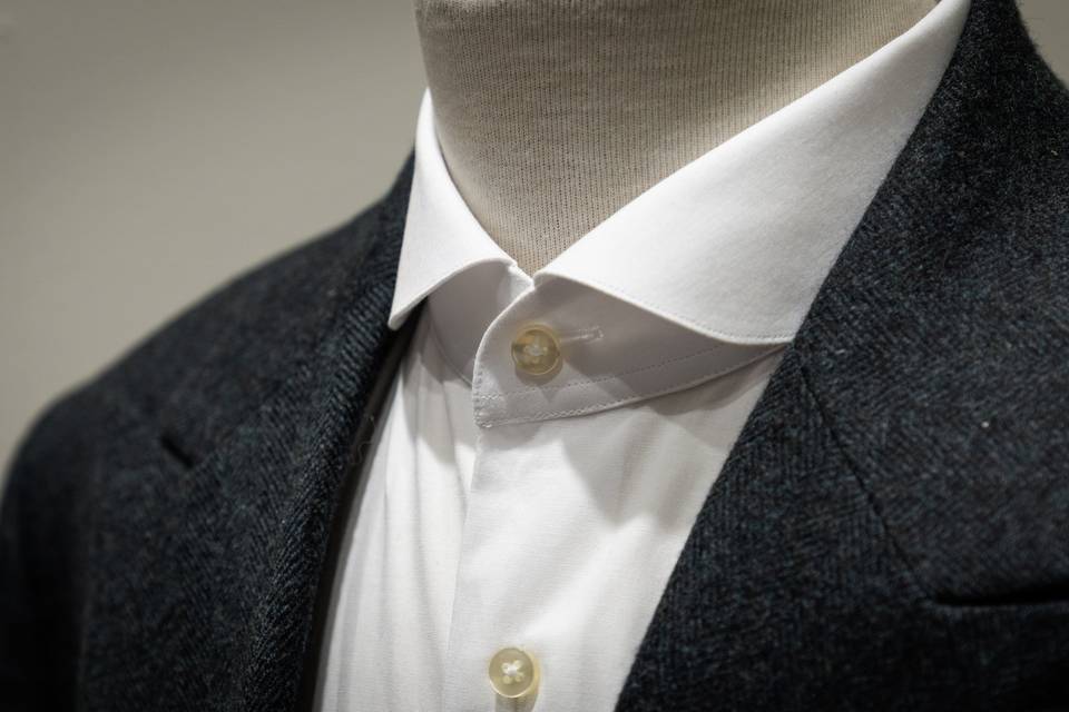 Veste_laine_gris_col_blanc