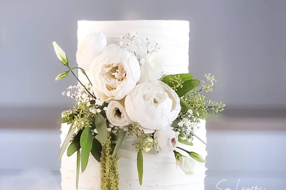 Rustic wedding cake