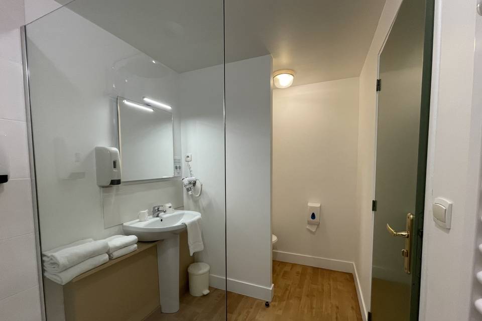 SDB chambre standard