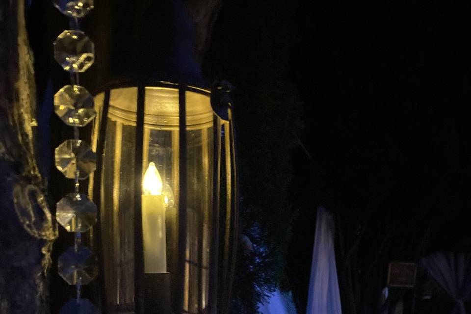 Vieille lanterne suspendues