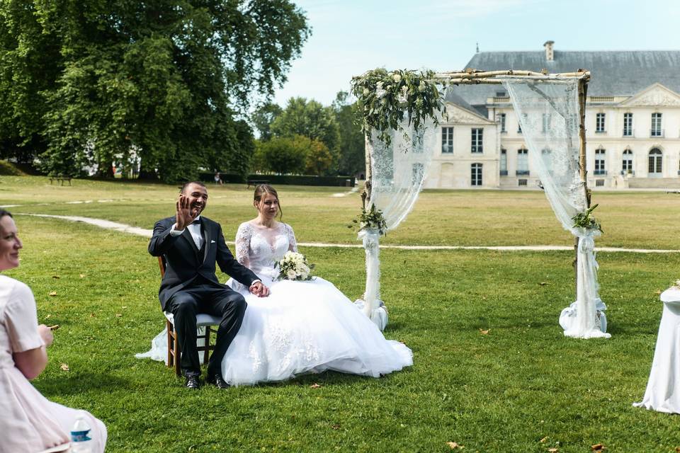 Cérémonie civile dans le parc