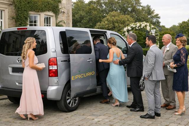 Départ pour un mariage