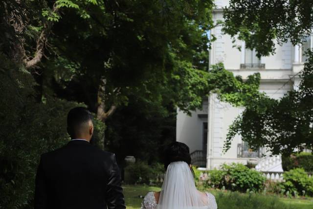 Couple main dans la main