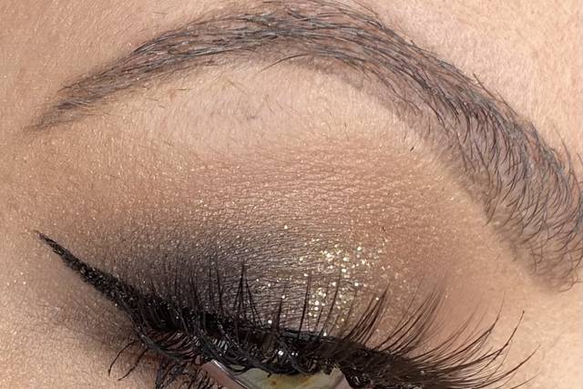 Eye-liner