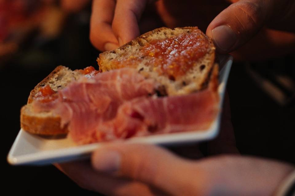 Jambon ibérique et pan tomate