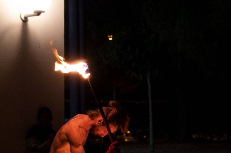 Show fire