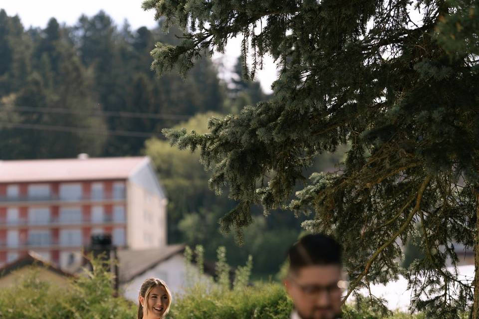 L. & Q.