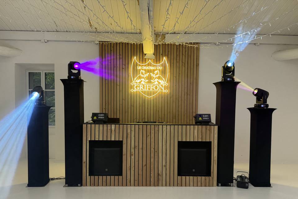Pack DJ lounge